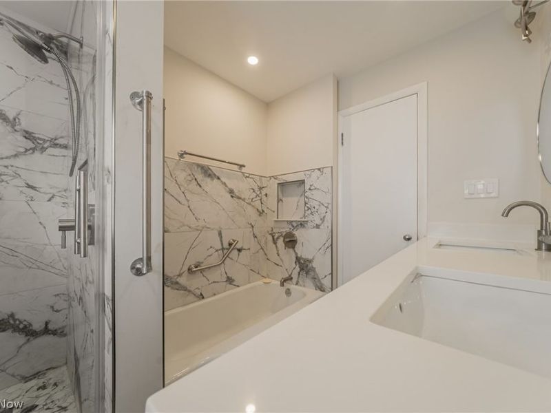 1315 Forest Hills Boulevard, Cleveland Heights, OH 44118 Photo 22