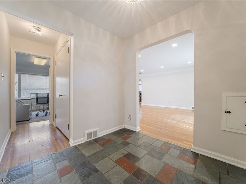 1315 Forest Hills Boulevard, Cleveland Heights, OH 44118 Photo 6