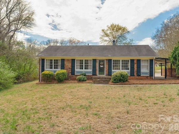 708 E John Street, Matthews, NC 28105