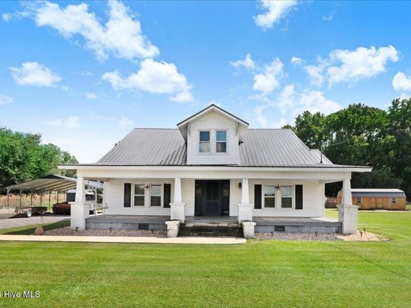 2912 W Nc Highway 55, Mount Olive, NC 28365