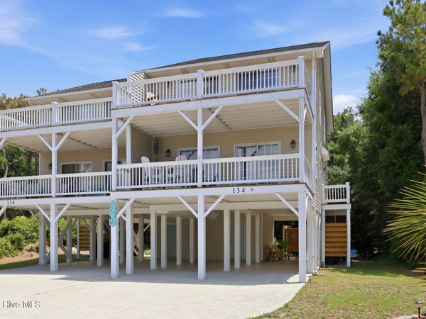 134 Janell Lane S, Emerald Isle, NC 28594
