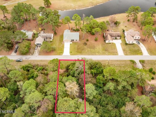 2000 Caracara Drive , New Bern, NC 28560