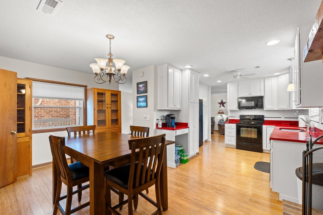 4220 Hunting Bow Trail Photo 14