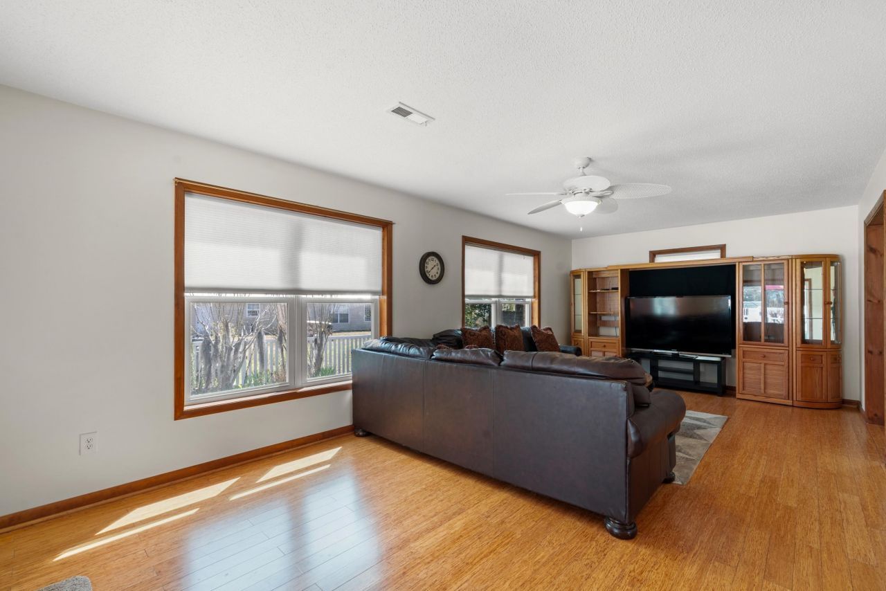 4220 Hunting Bow Trail Photo 17