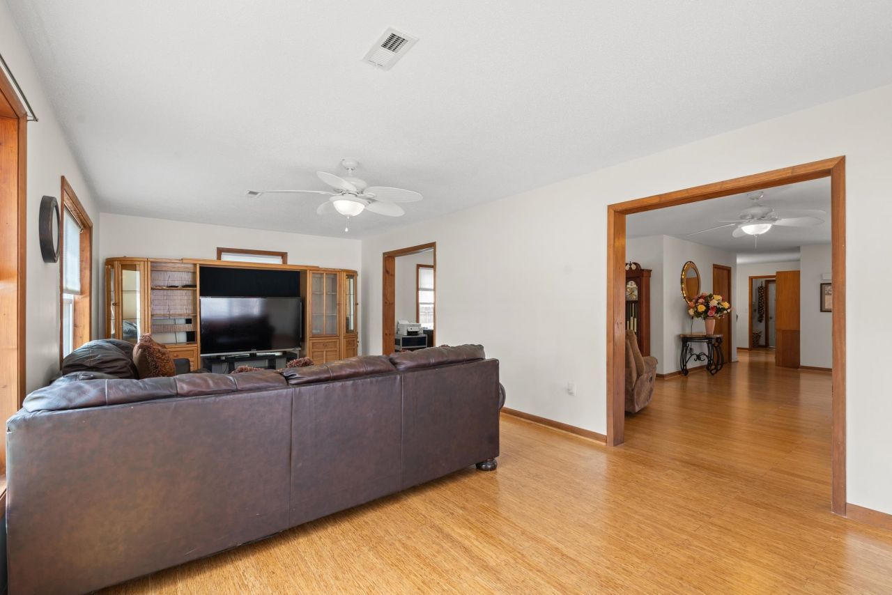 4220 Hunting Bow Trail Photo 18