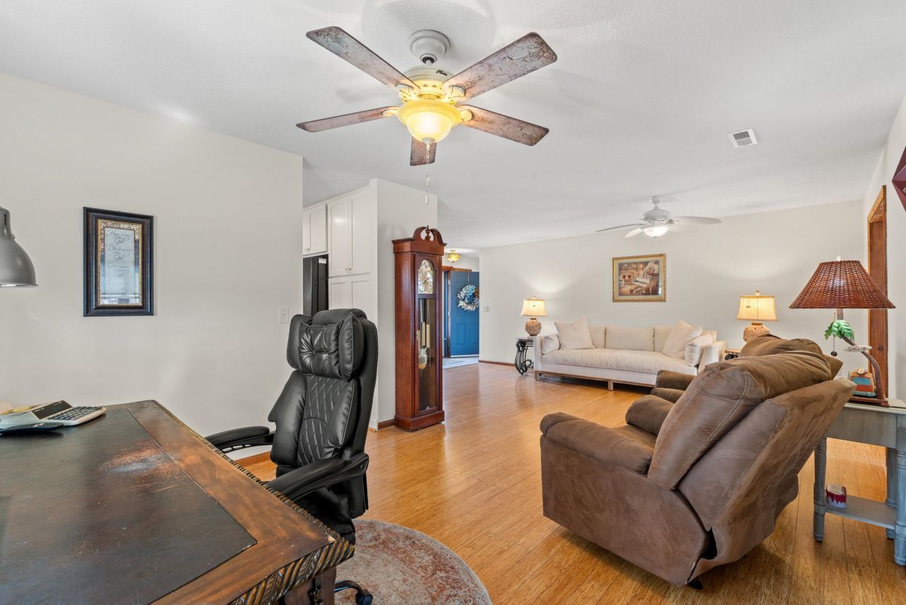 4220 Hunting Bow Trail Photo 9