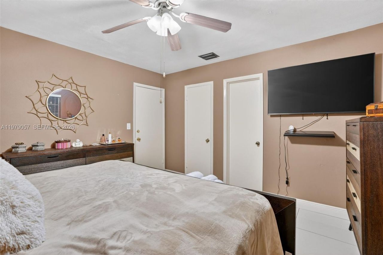 3166 SW 22nd Ter, Miami, FL 33145 Photo