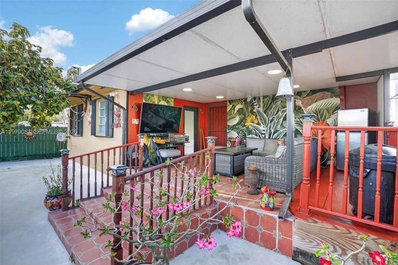 3166 SW 22nd Ter, Miami, FL 33145 Photo