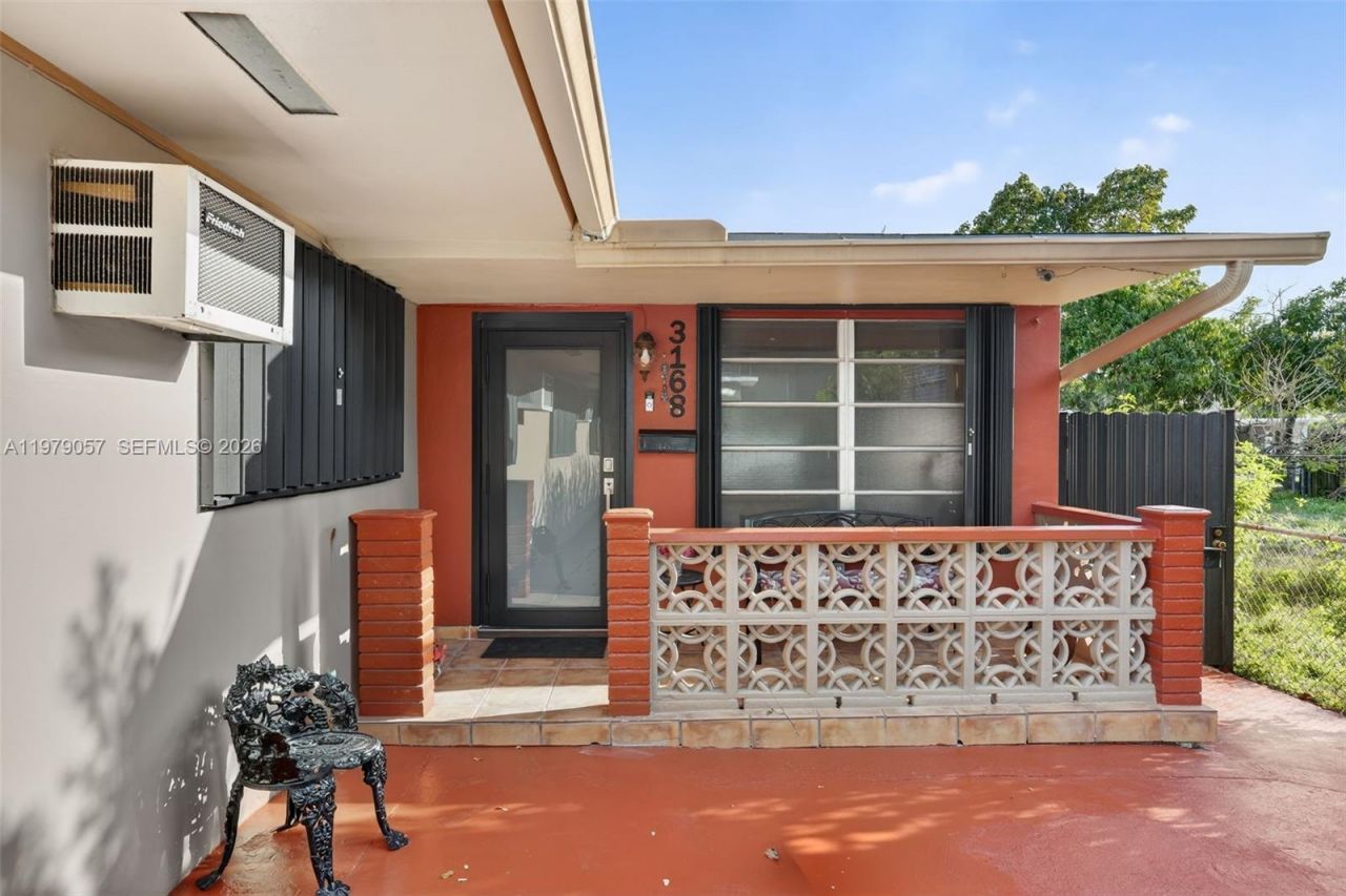 3166 SW 22nd Ter, Miami, FL 33145 Photo