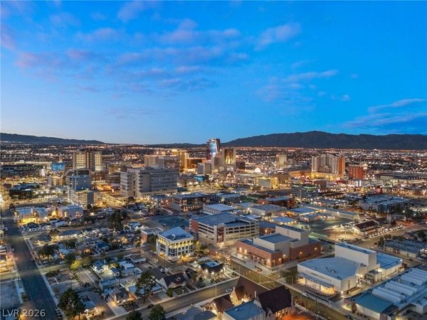 615 S 10th Street , Las Vegas, NV 89101