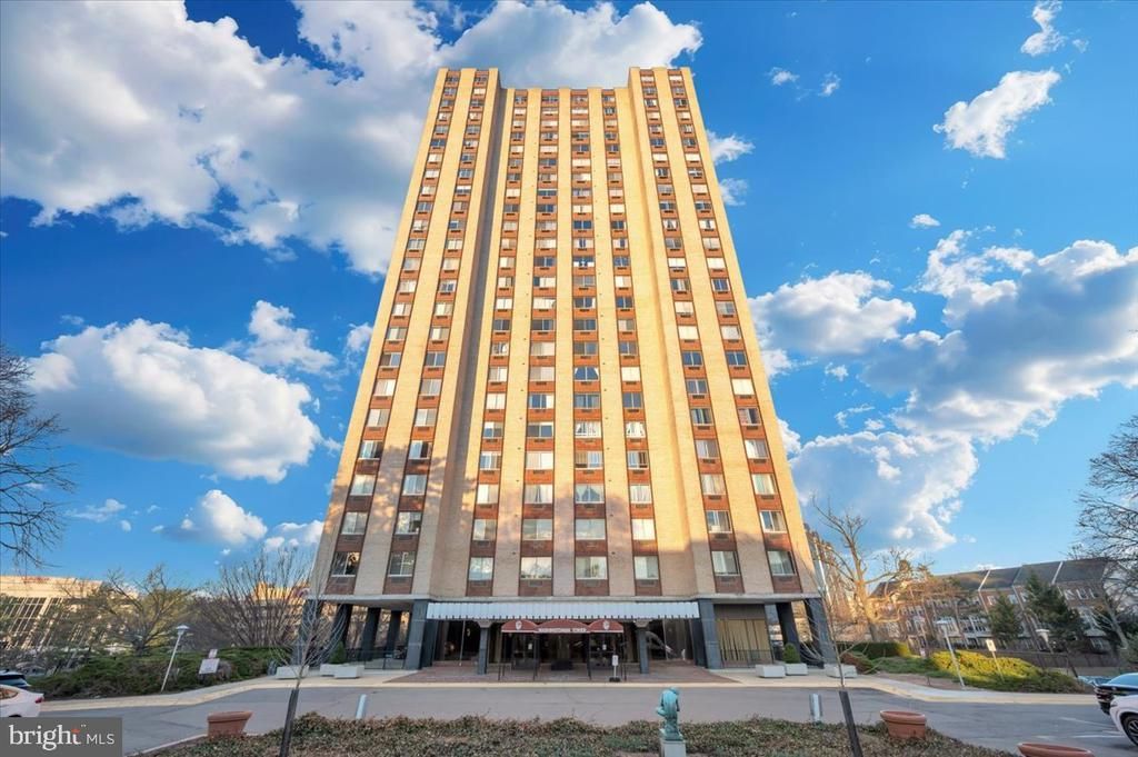 9701 Fields Road, Unit 2206, Gaithersburg, MD 20878 Main Photo