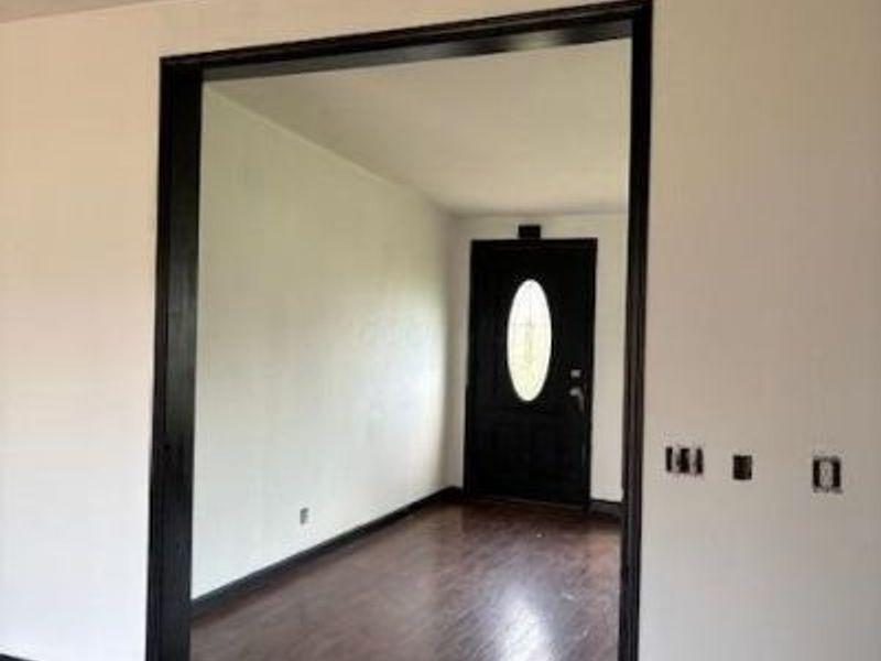 225 Pleasant Lee Drive, Heath, OH 43056 Photo 3