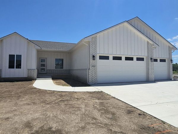 1912 S Herrington St, Wichita, KS 67207
