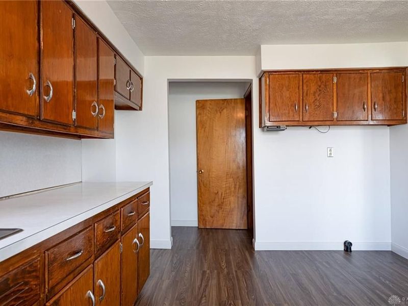 5008 Dinsmore Road, West Carrollton, OH 45449 Photo 7