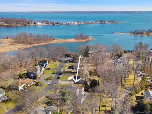 4 Trails End, Rye, NY 10580