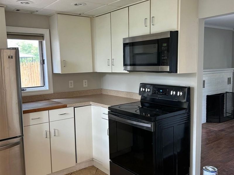 3821 Lefevre Drive, Kettering, OH 45429 Photo 6