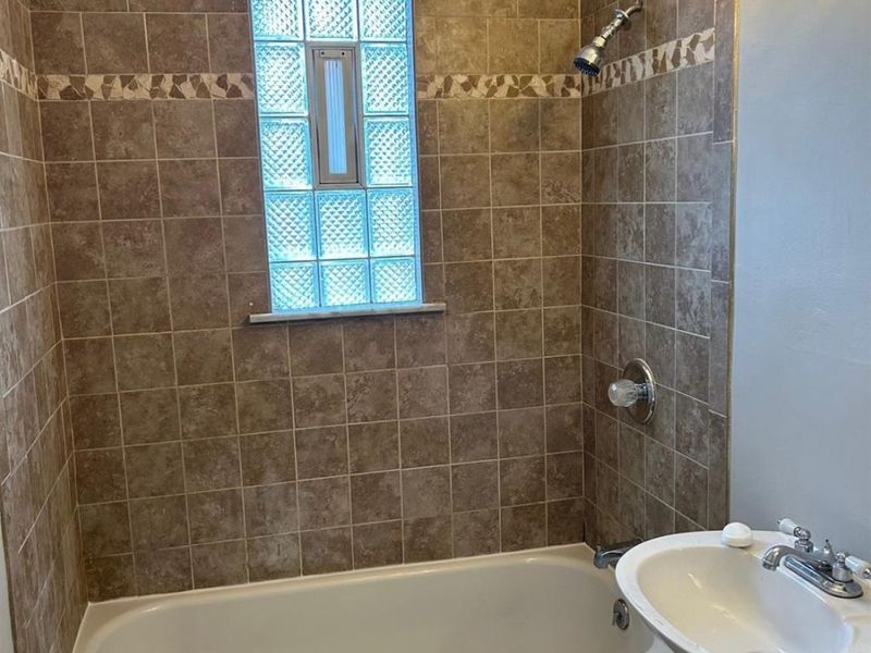 3821 Lefevre Drive, Kettering, OH 45429 Photo 8