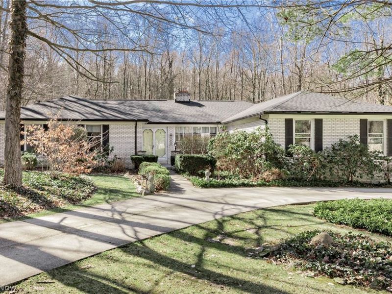 14988 Surrey Downs Drive , Novelty, OH 44072 Photo 1