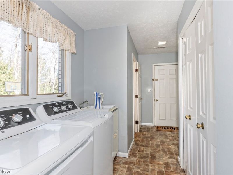 14988 Surrey Downs Drive , Novelty, OH 44072 Photo 15