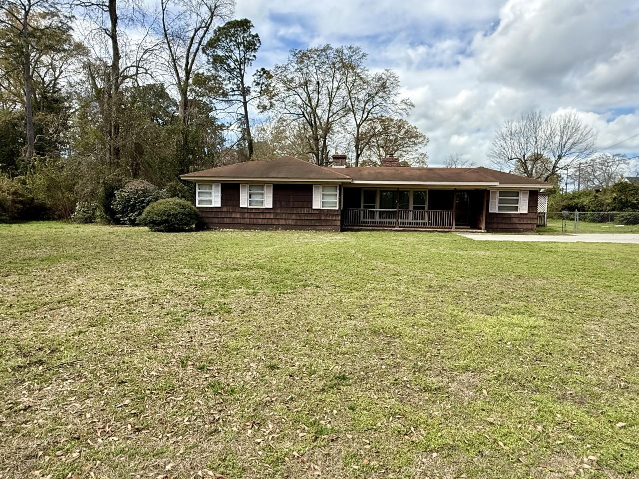 1183 Sawyer Street Photo 11