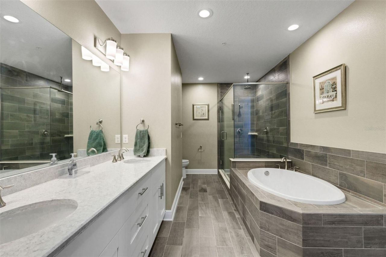 3450 77th Street W, Unit 201, Bradenton, FL 34209 Photo