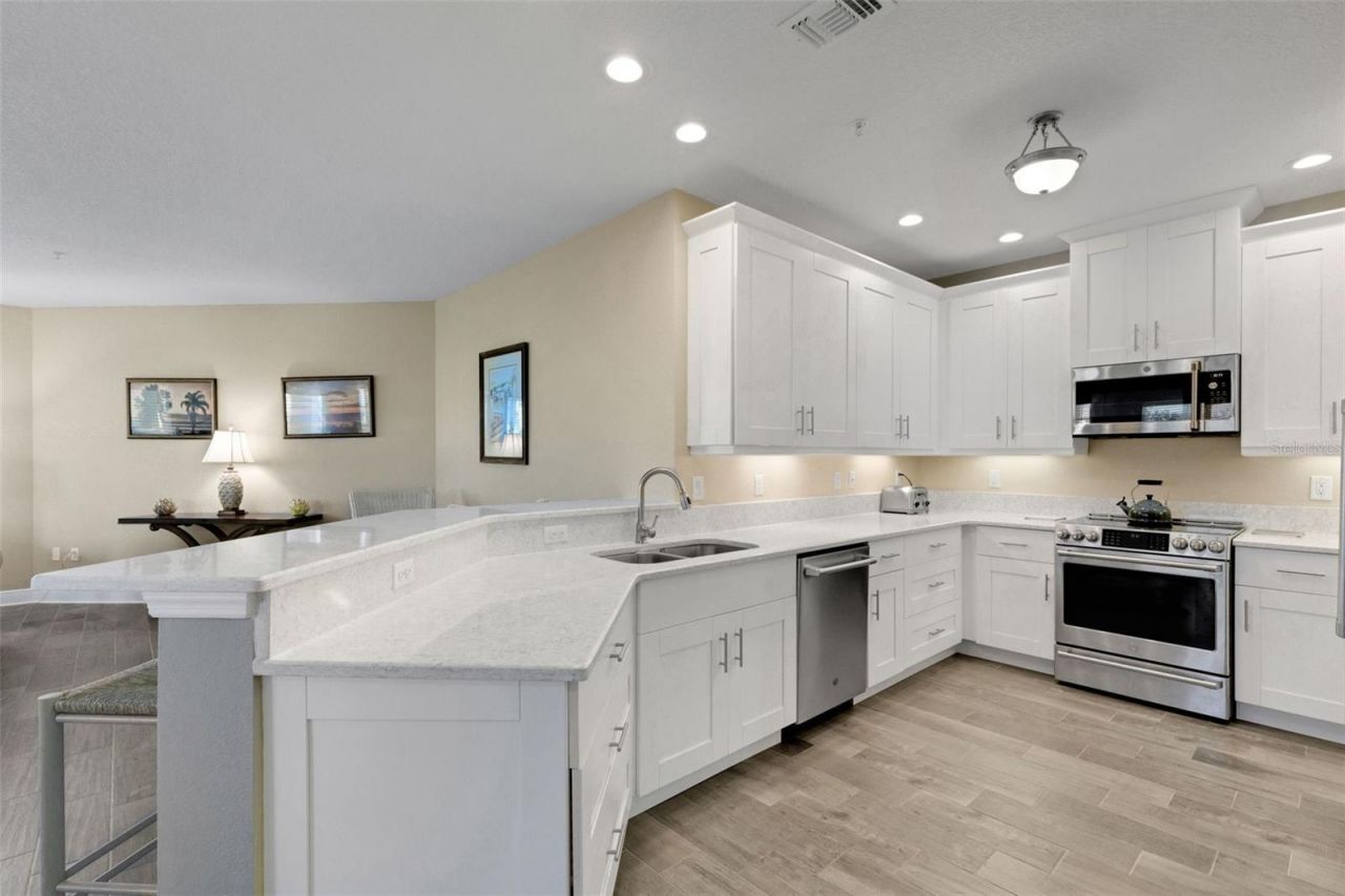 3450 77th Street W, Unit 201, Bradenton, FL 34209 Photo