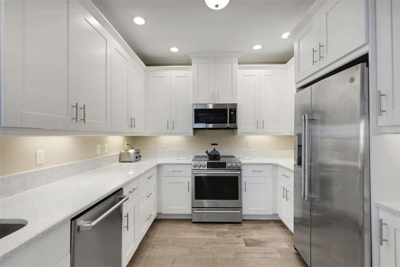 3450 77th Street W, Unit 201, Bradenton, FL 34209 Photo