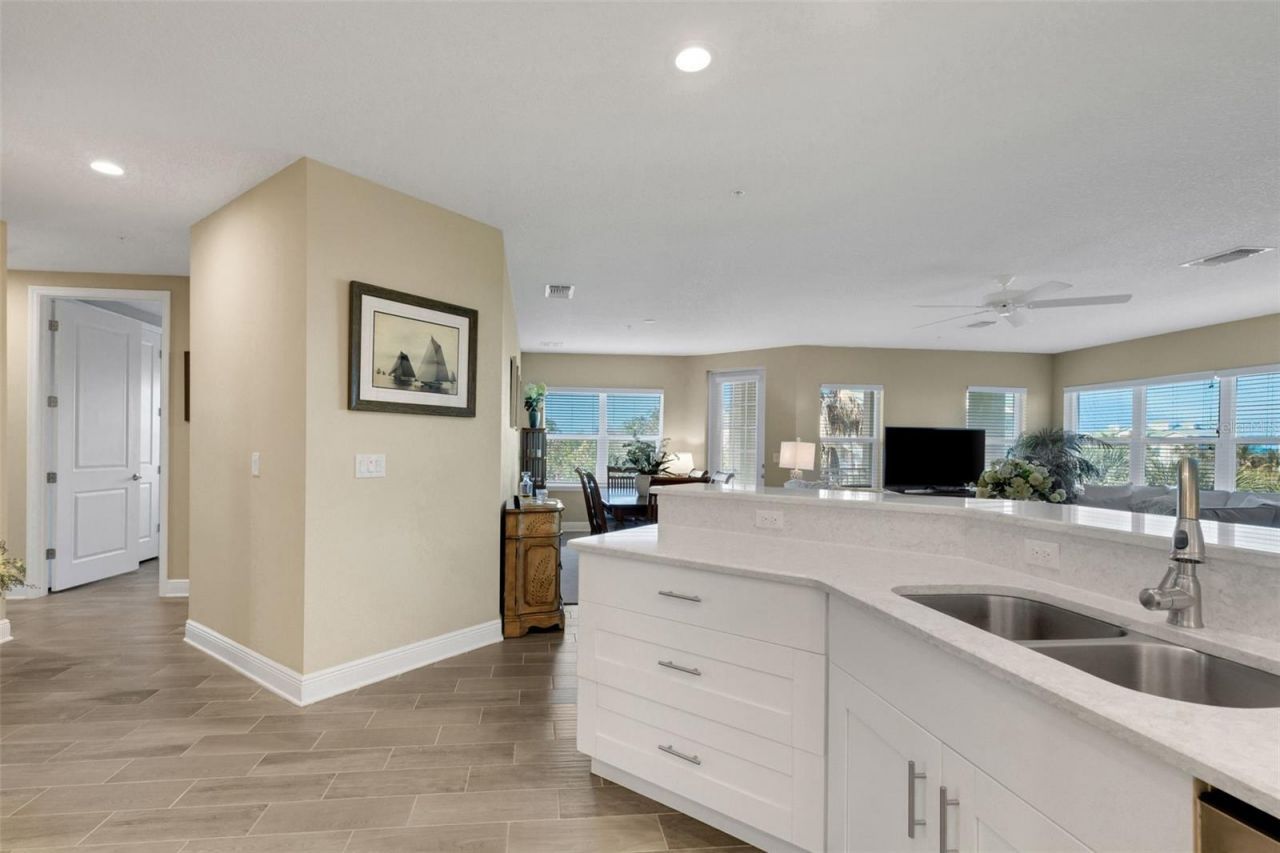 3450 77th Street W, Unit 201, Bradenton, FL 34209 Photo