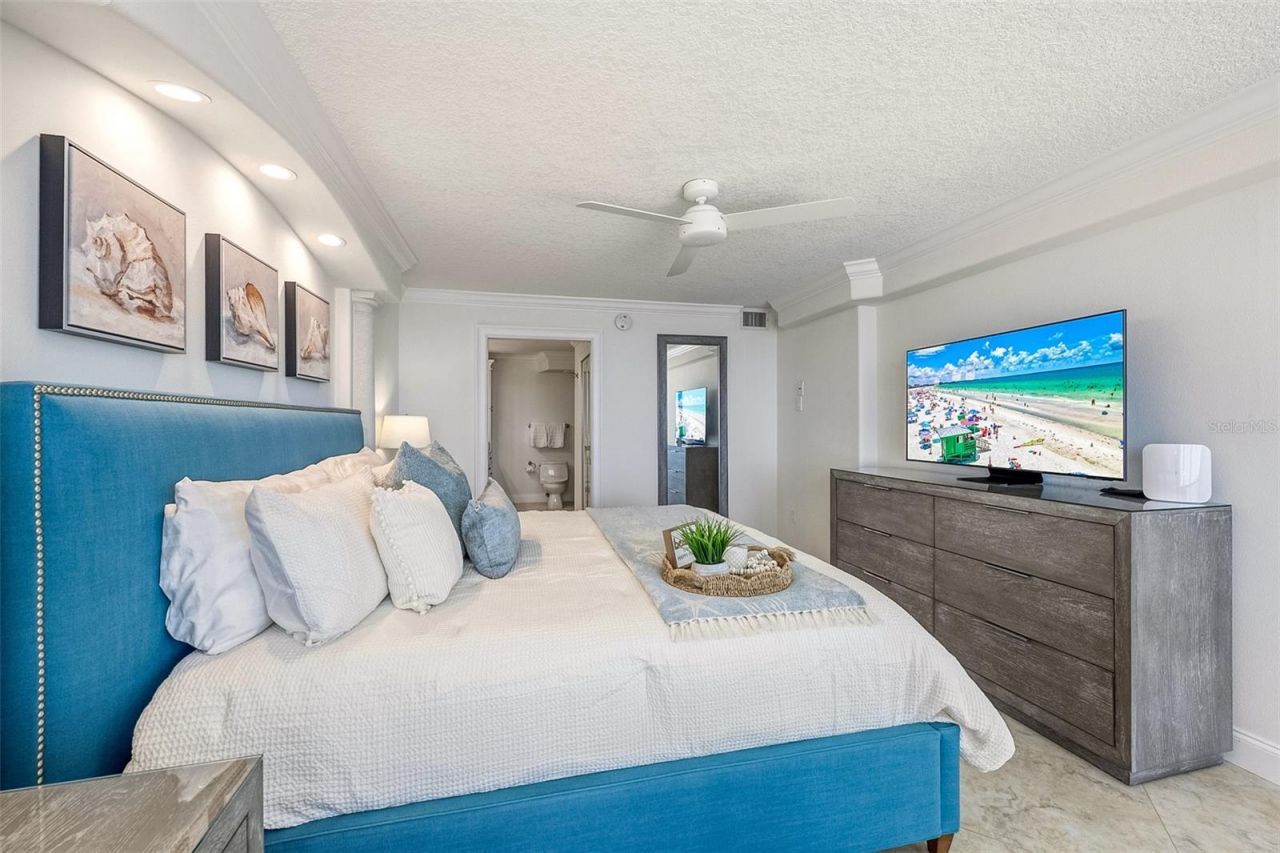 20 Whispering Sands Drive, Unit 1102, Sarasota, FL 34242 Photo