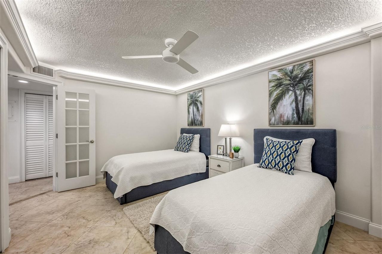 20 Whispering Sands Drive, Unit 1102, Sarasota, FL 34242 Photo