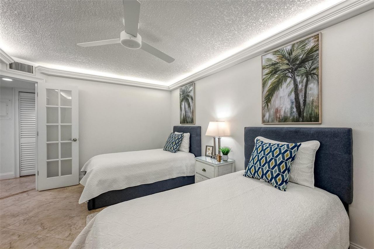 20 Whispering Sands Drive, Unit 1102, Sarasota, FL 34242 Photo