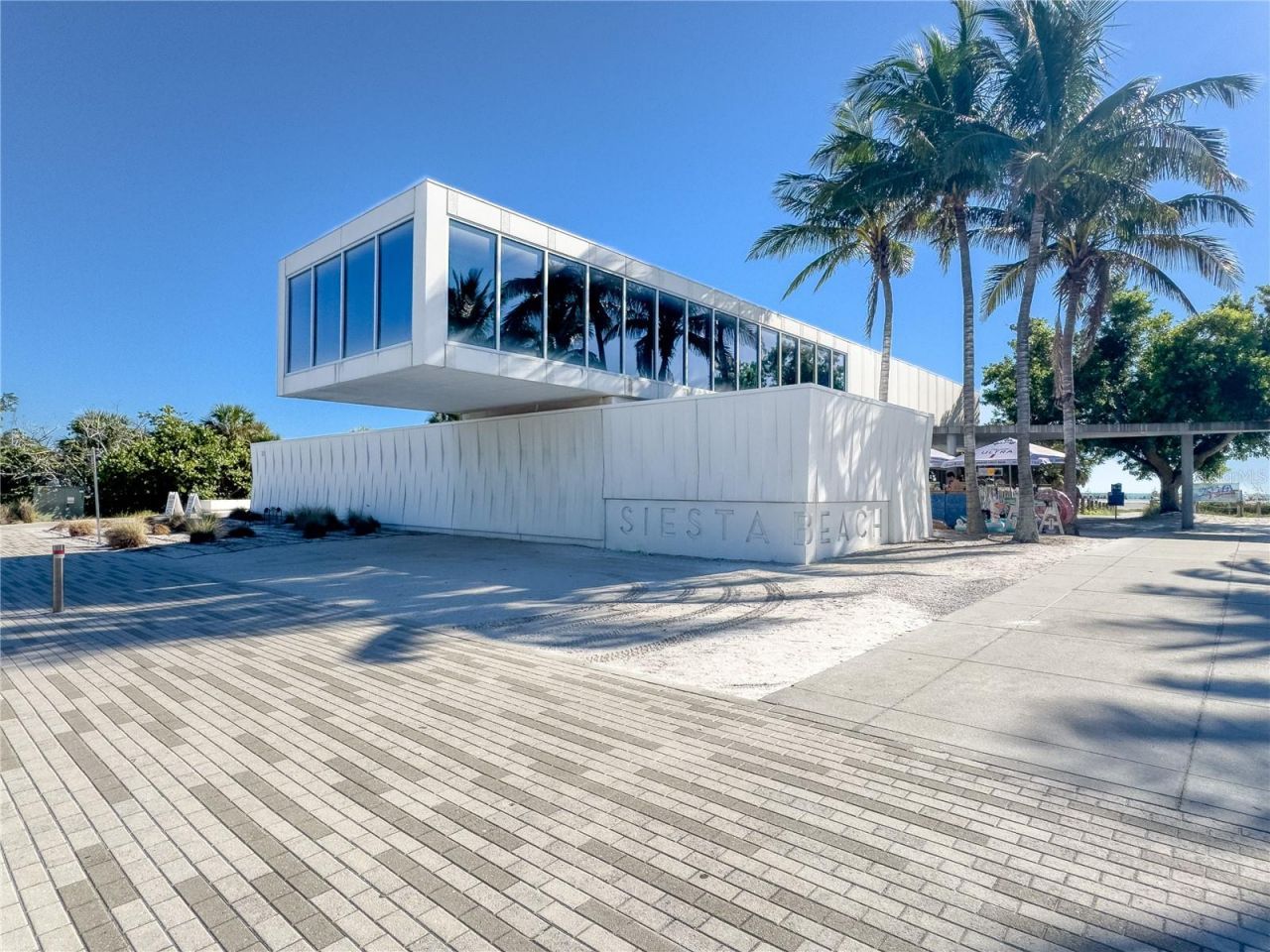 20 Whispering Sands Drive, Unit 1102, Sarasota, FL 34242 Photo