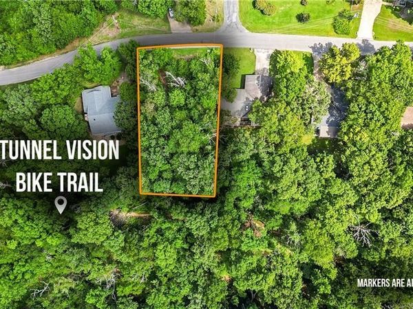 Churchill Drive, Bella Vista, AR 72715