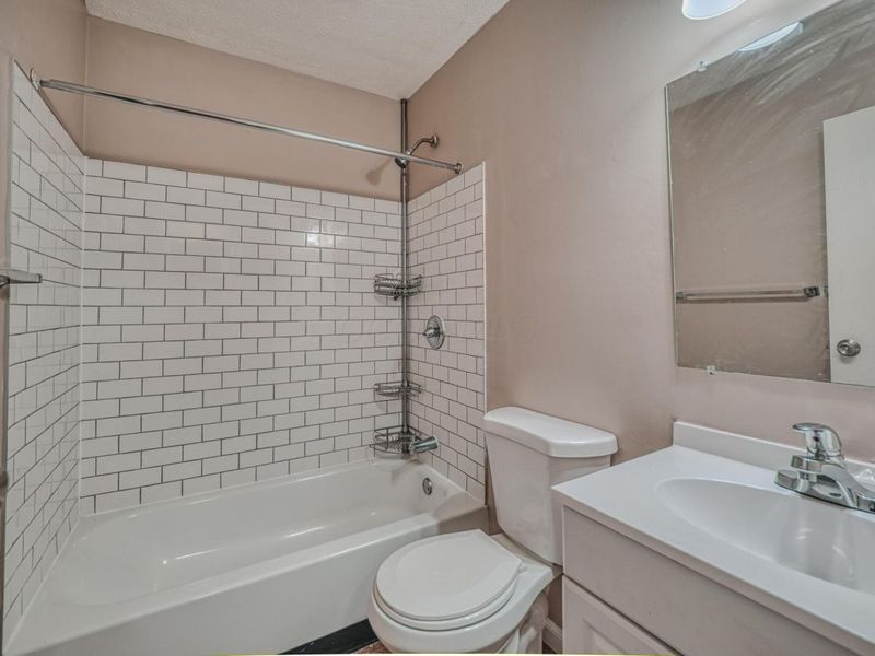 2735 Joyce Avenue , Unit C, Columbus, OH 43211 Photo 12