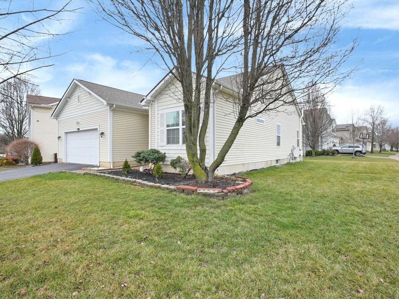 8000 Champaign Drive , Blacklick, OH 43004 Photo 2