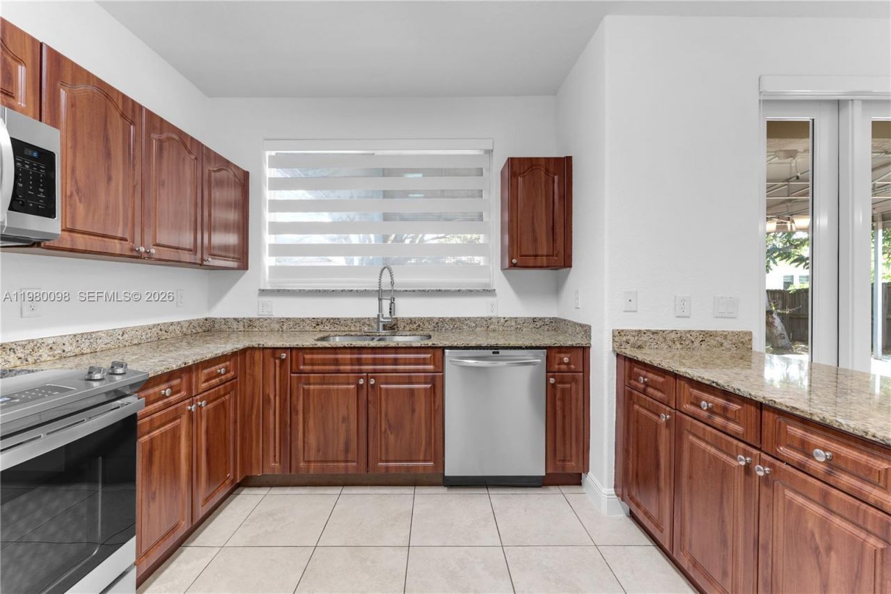 997 NE 16th Ave , Homestead, FL 33033 Photo