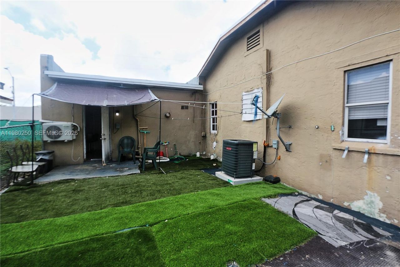 4419 NW 17th Ave , Miami, FL 33142 Photo
