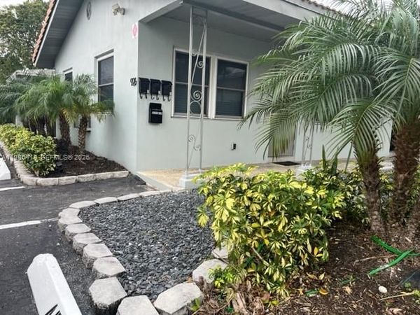 926 NE 18th St , Unit 2, Fort Lauderdale, FL 33305
