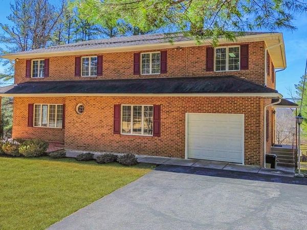 1052 GREEN HILL FARM ROAD, REISTERSTOWN, MD 21136