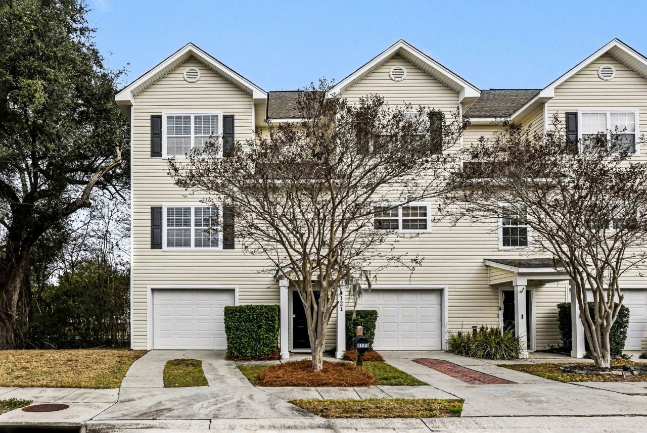 4121 Perrine Street Photo 1