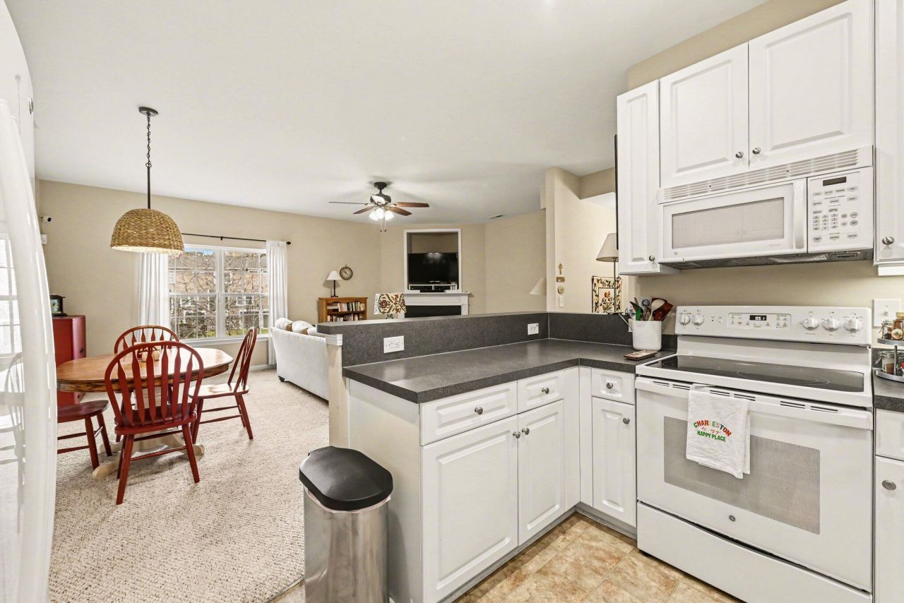 4121 Perrine Street Photo 10