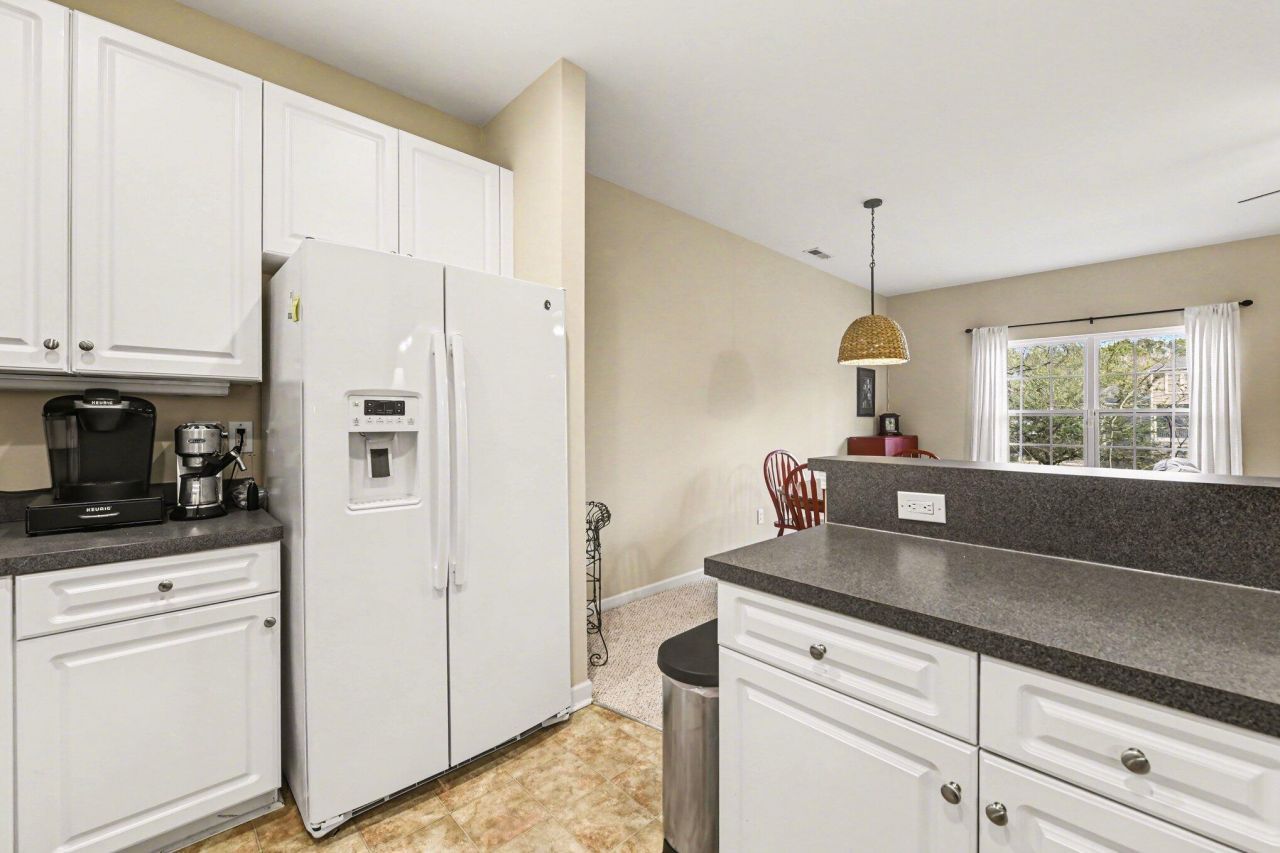 4121 Perrine Street Photo 11