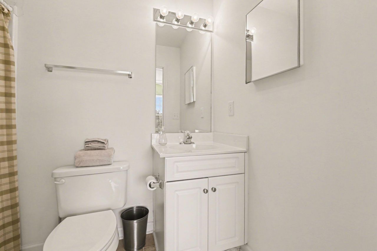 4121 Perrine Street Photo 28