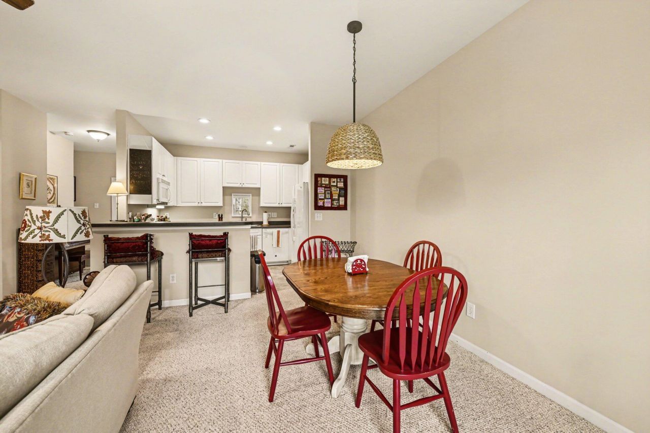 4121 Perrine Street Photo 8