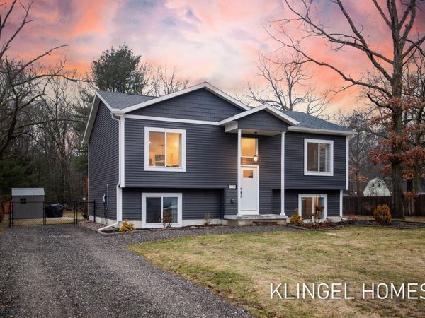 2325 Pillon Road, Twin Lake, MI 49457