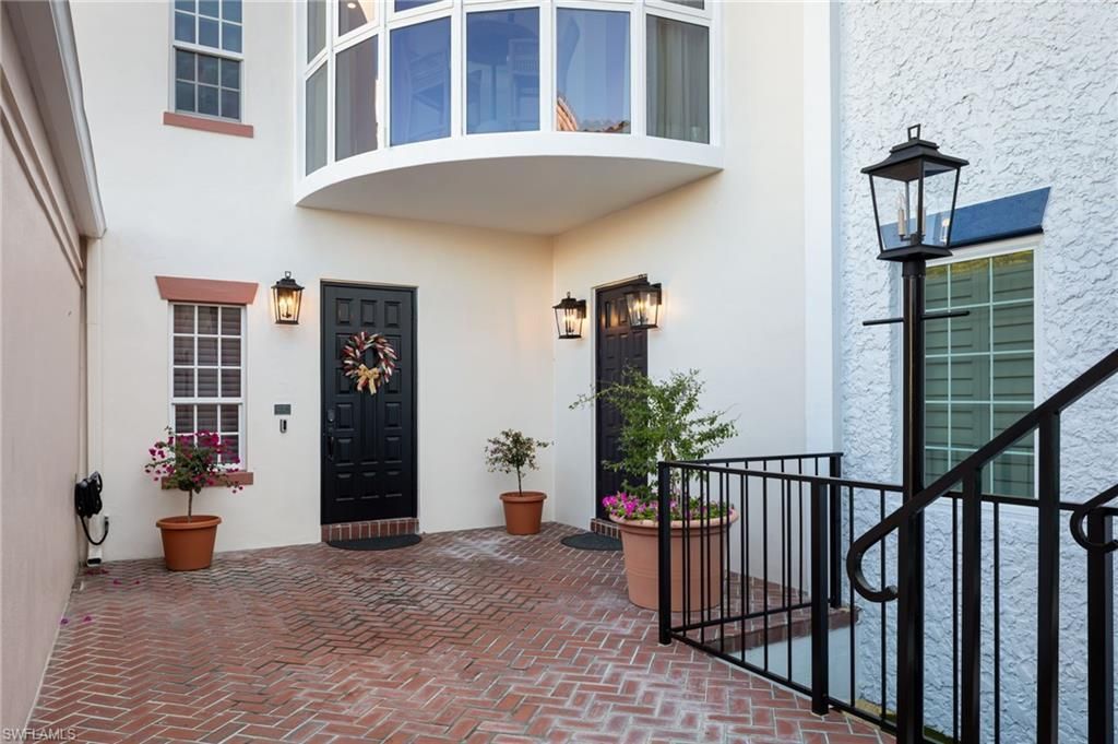 4000 Gulf Shore Blvd N, Unit 400, Naples, FL 34103 Photo