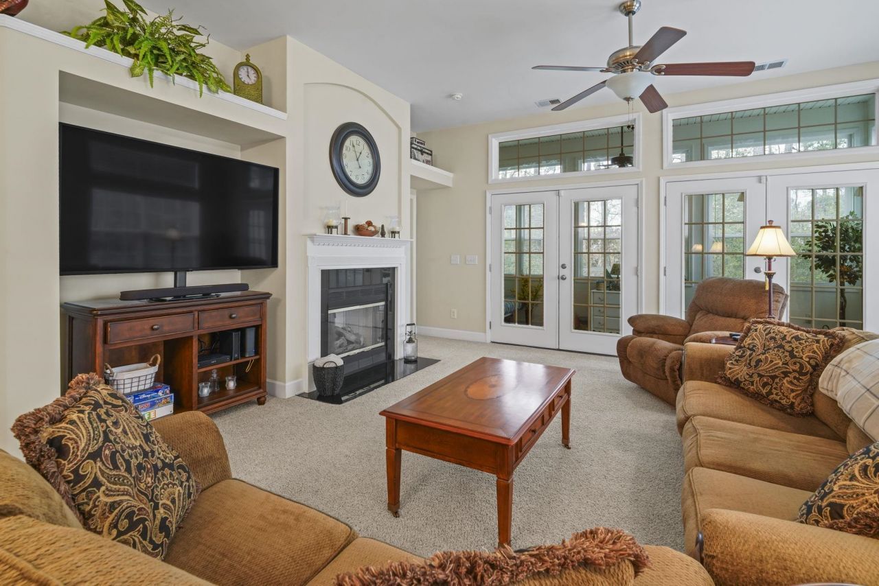 4315 Red Rooster Ln. Photo 13