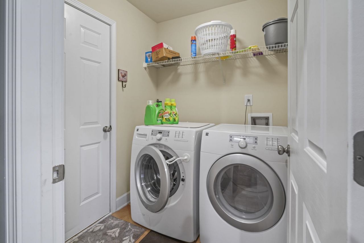 4315 Red Rooster Ln. Photo 24