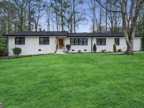 725 Starlight Lane, Atlanta, GA 30342