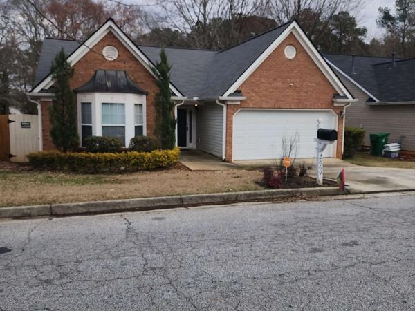 2869 Hillvale Cove Drive, Lithonia, GA 30058